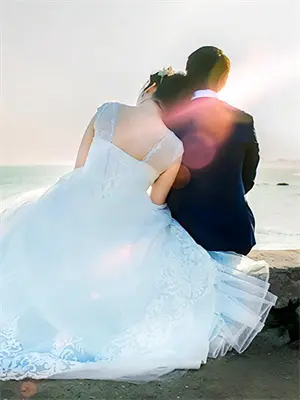 “神女应无恙,当惊世界殊”